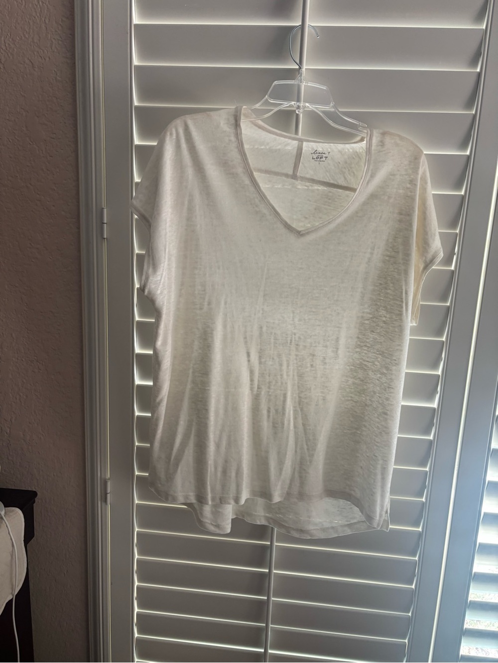 LOFT Off White V-Neck Short Sleeve Tee